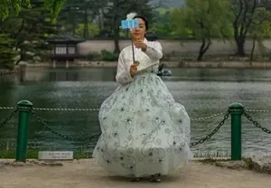 Korean woman in Seoul