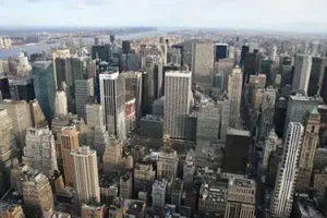 Manhattan Skyline, New York - CryptoLists.com Manhattan skyline